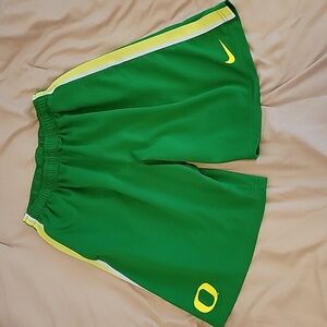 Men's size medium Oregon Nike athletic shorts